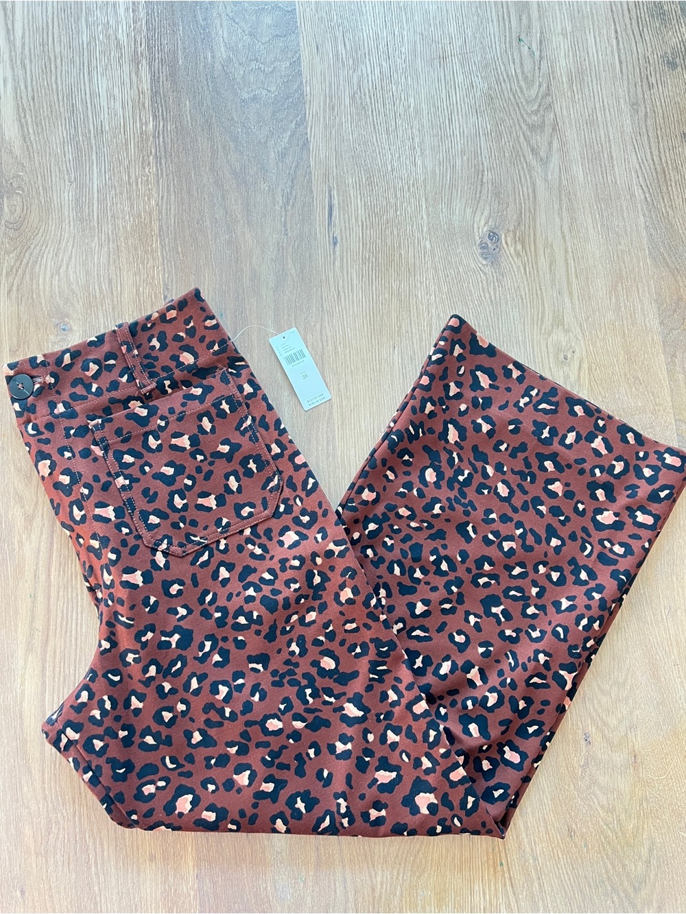Maeve Colette Cropped Wide-Leg Animal Print Pants - Picture 3 of 8